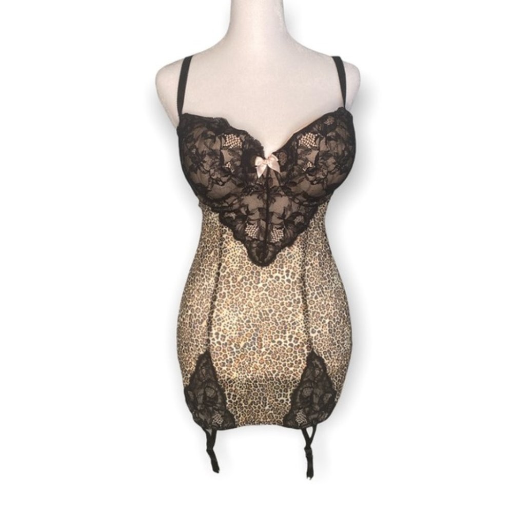 Victoria’s Secret Garter Slip